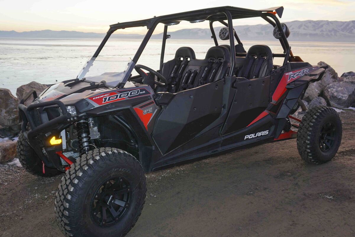 UTVMA '14-'23 Polaris RZR 1000 Elite Series Front & Rear Bench Seat w/ Harnesses