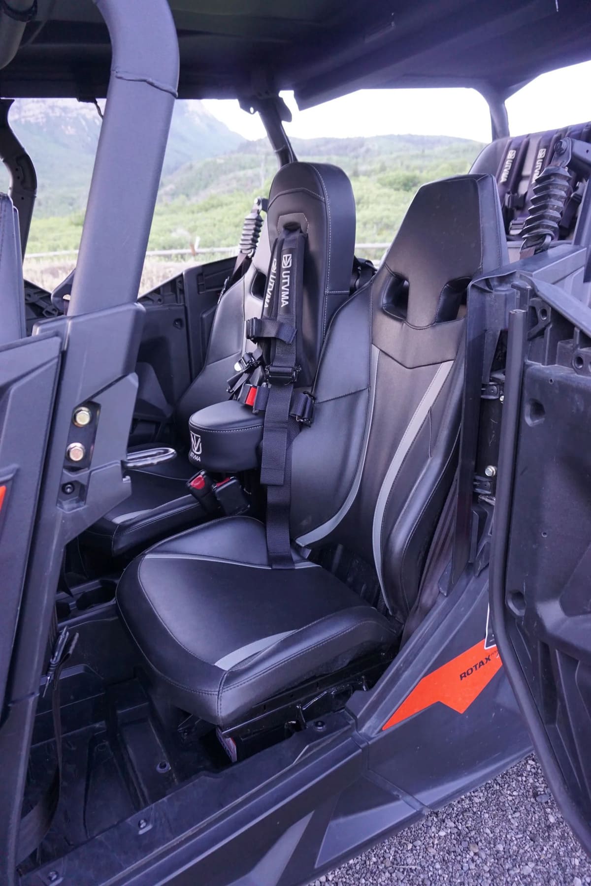 UTVMA '19-'25 Can-Am Maverick Sport Max Front & Rear Bump Seat