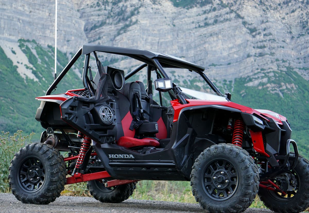 UTVMA '20-'25 Honda Talon 4 Front Bump Seat