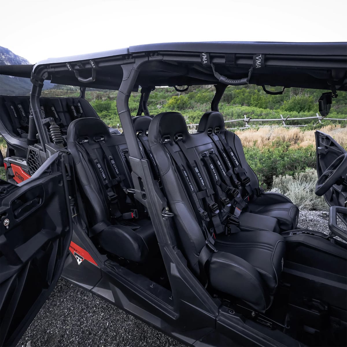 UTVMA '21-'25 Can-Am Commander Max Front Bench Seat w/ Harnesses