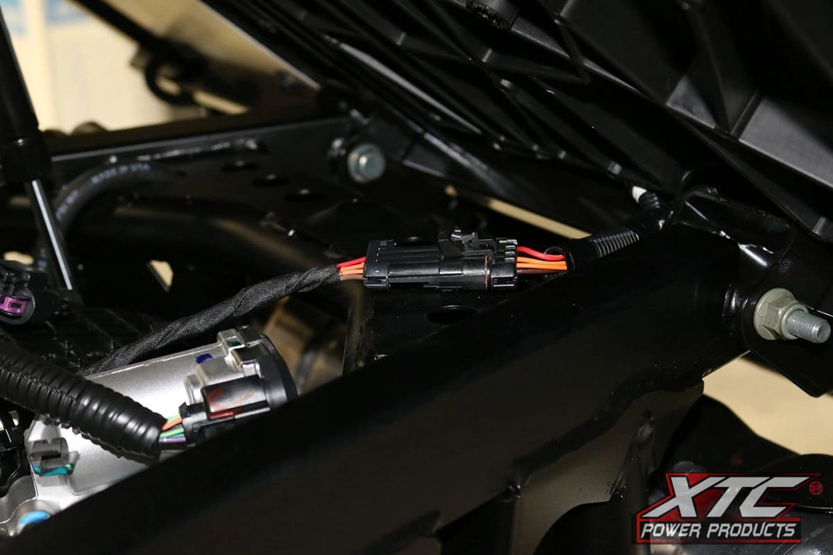XTC Polaris Plug & Play 4 Pin Trailer Light Adapter